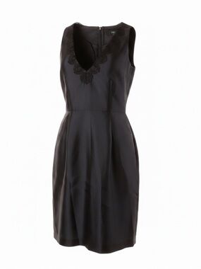 Paper Crown M black deep v neckline lace/floral‎ fit and flare cocktail dress